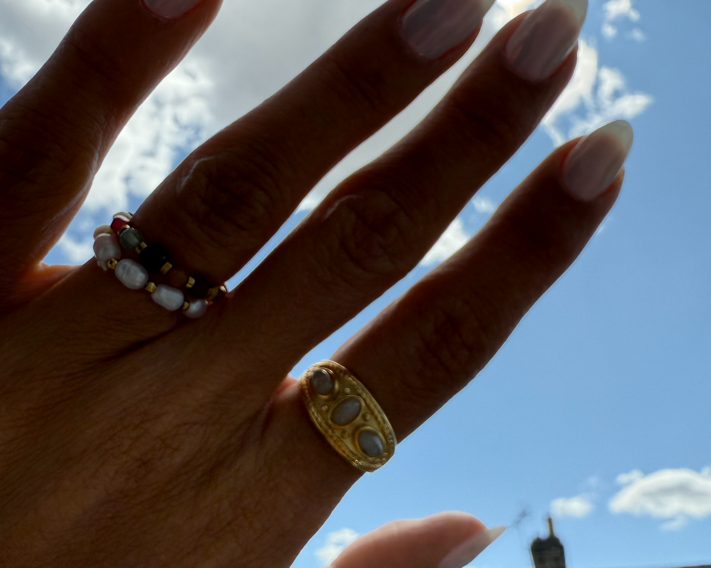 Gladia Adjustable Ring