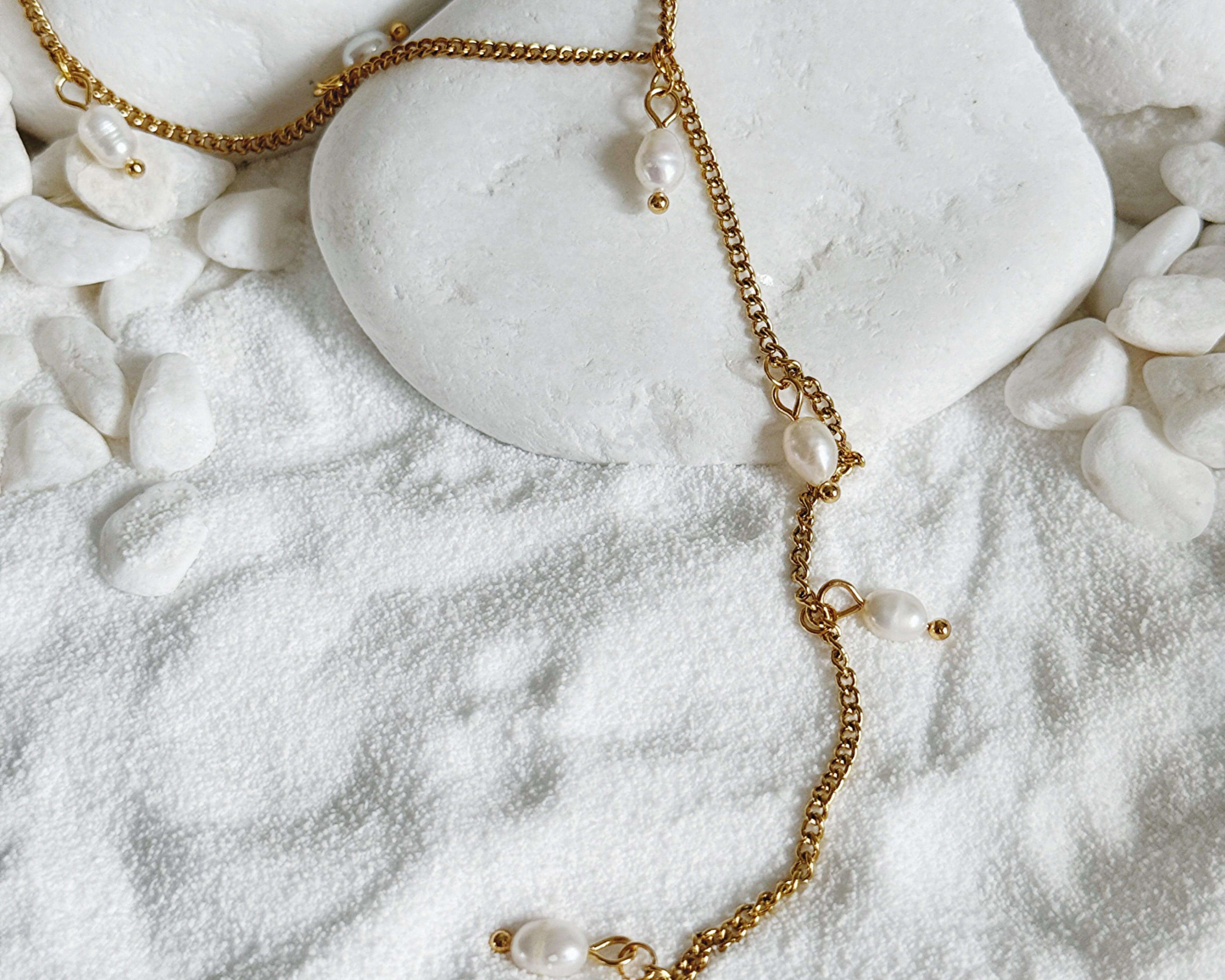 Perla Lariat Necklace