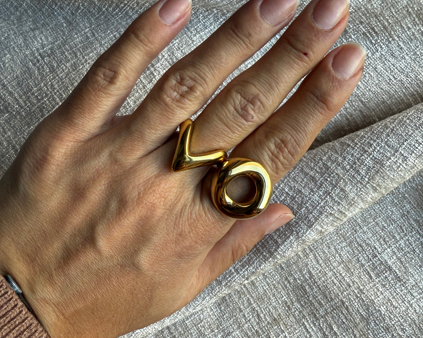 Donut Adjustable Ring