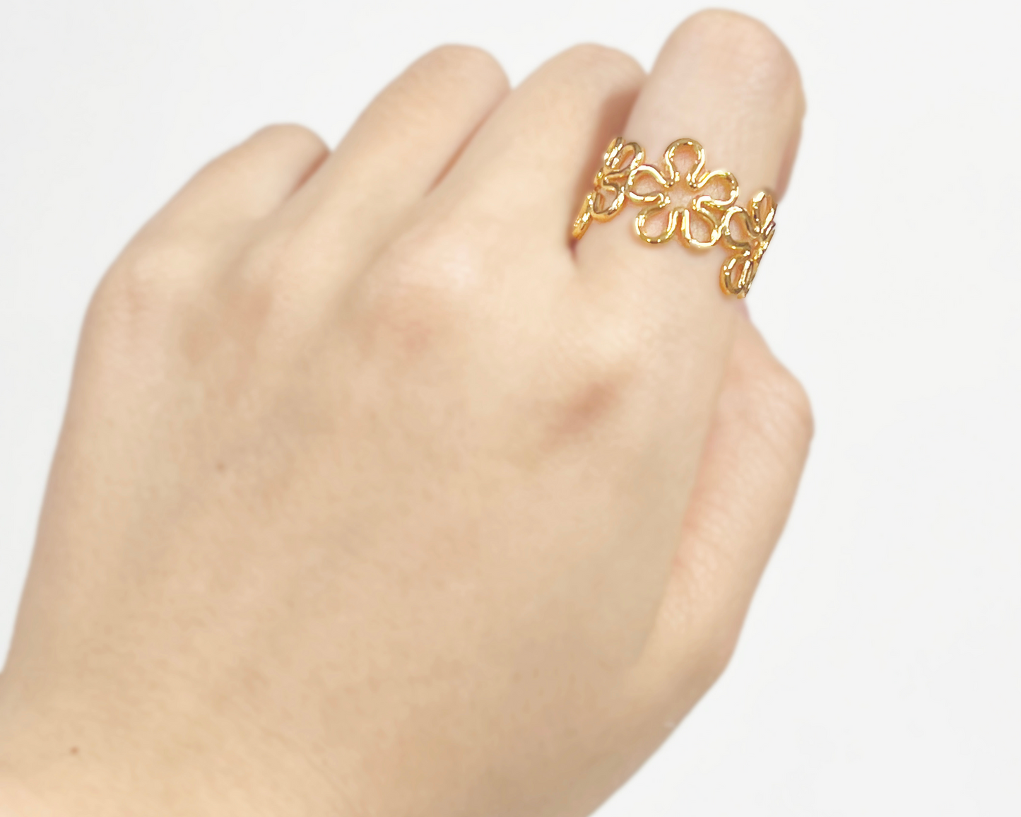Golden Fiore Adjustable Ring