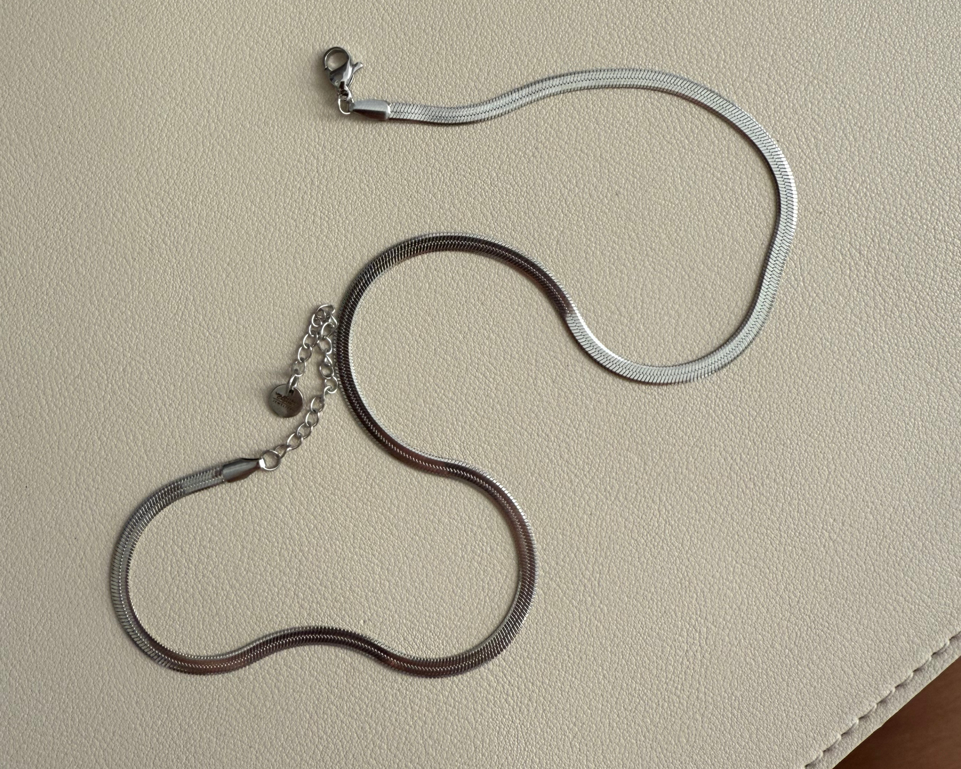 Hazel Snake-Style Necklace