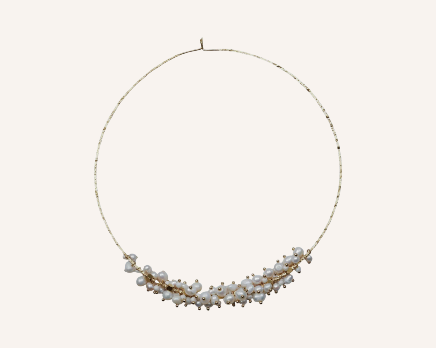 Perola Cluster Collar Necklace