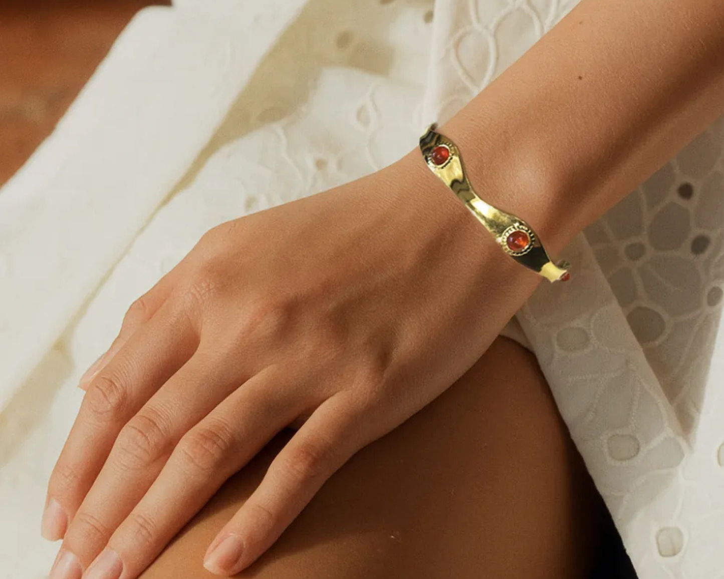 Olhar Sagrado Cuff Bracelet