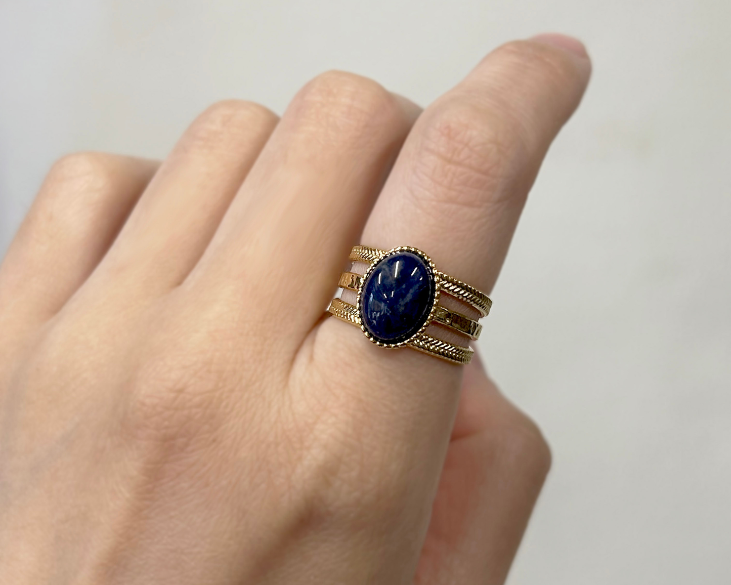 Gemporia Royale Adjustable Ring