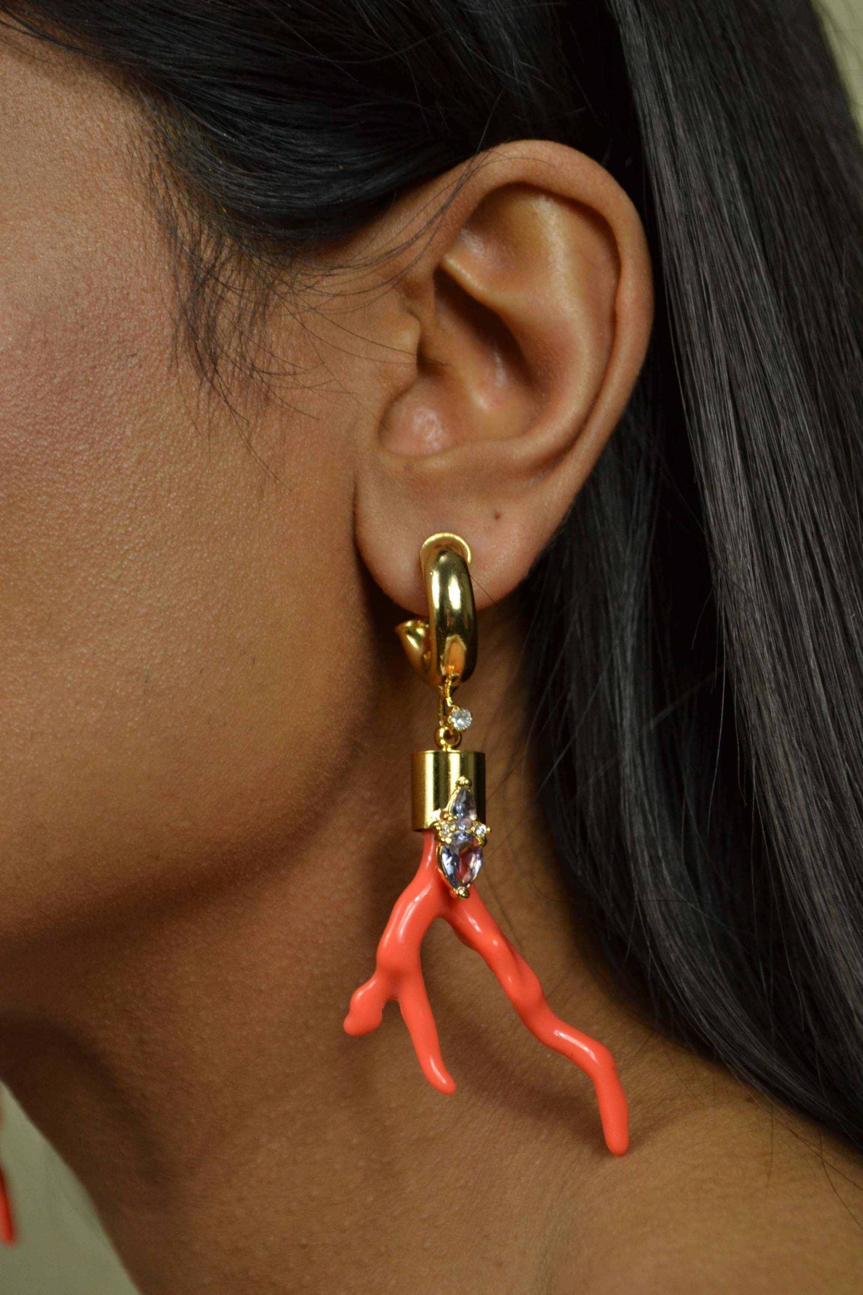 Summer coral on model up close