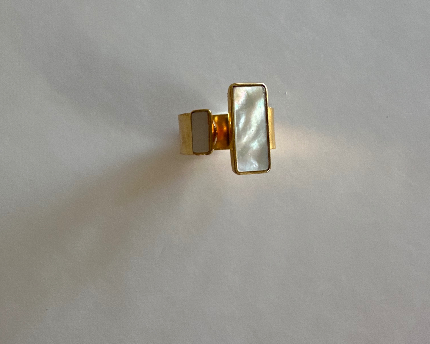 Esker Adjustable ring