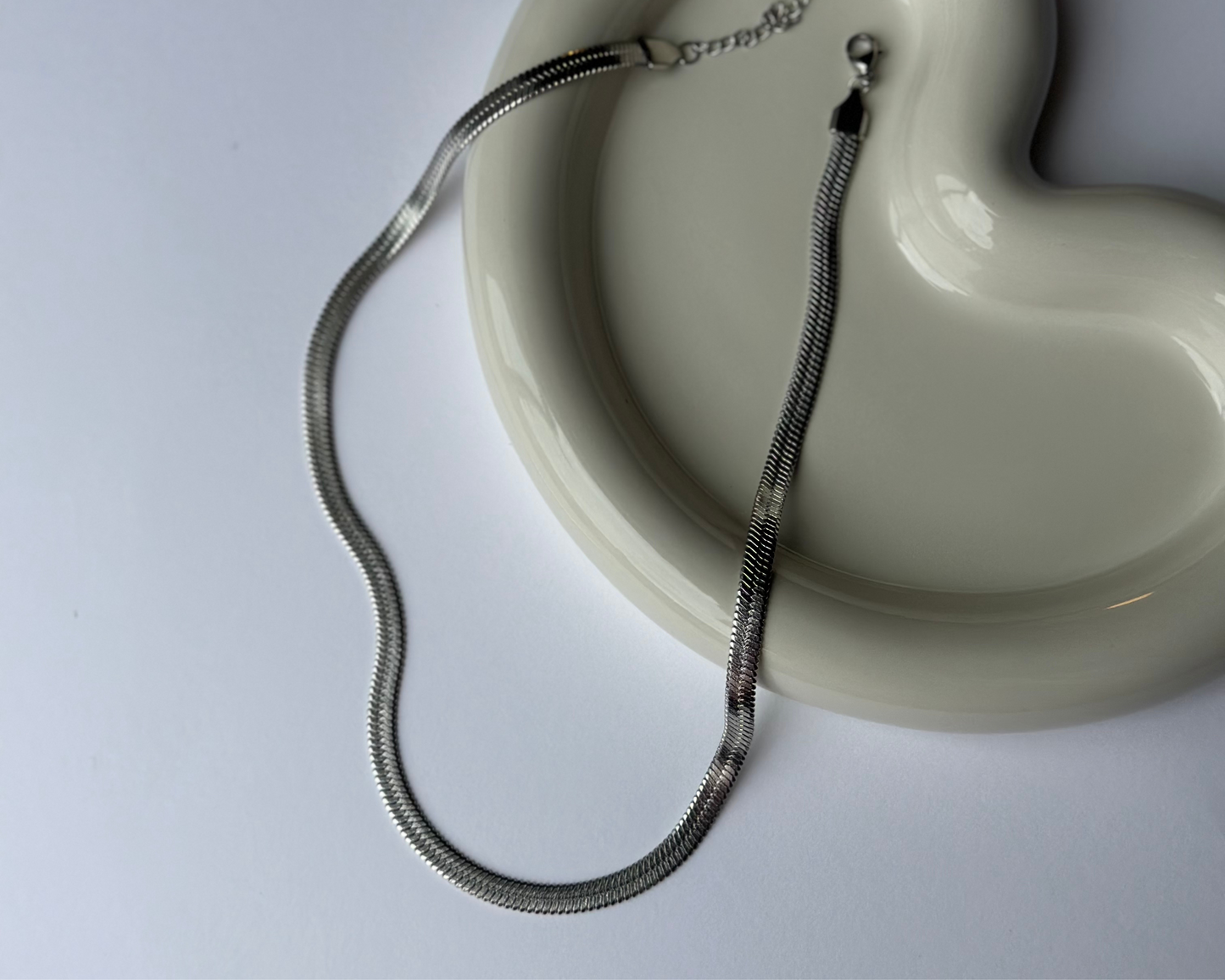 Hazel Snake-Style Necklace