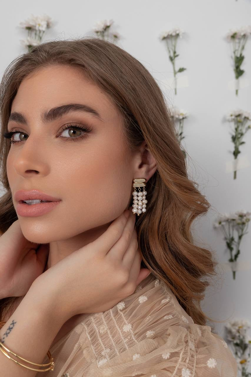 Giulia Pearls Earrings