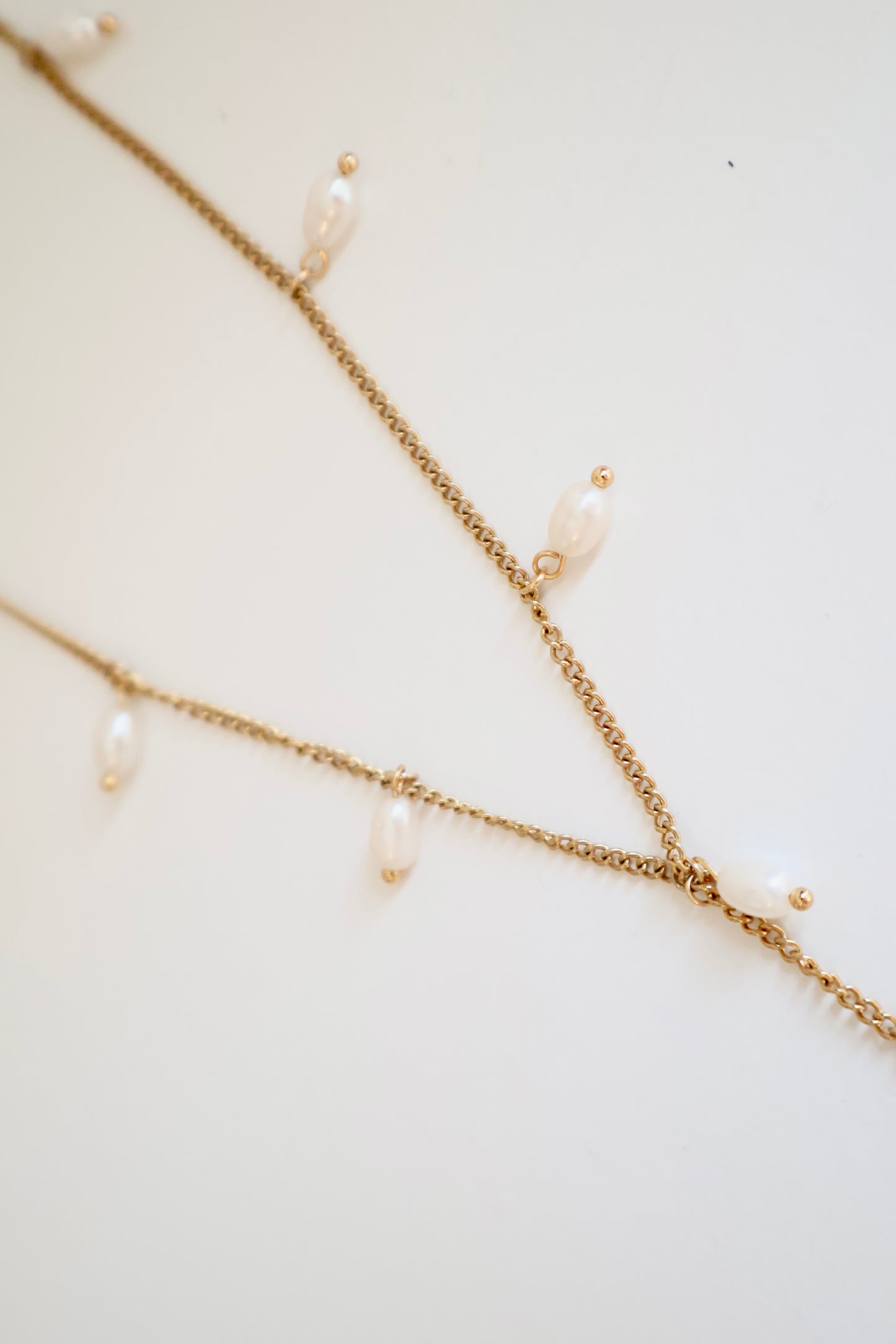 Perla Lariat Necklace